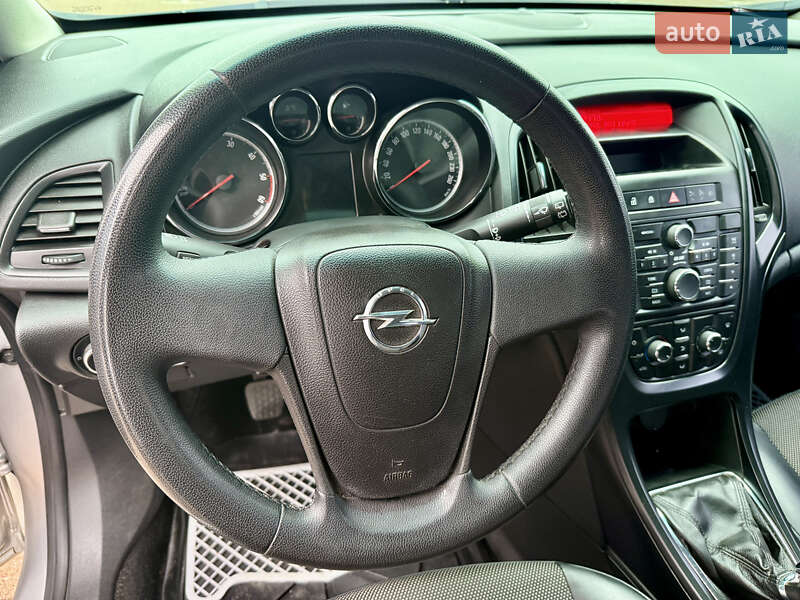Универсал Opel Astra 2011 в Житомире фото 14 Универсал Opel Astra 2011 в Житомире