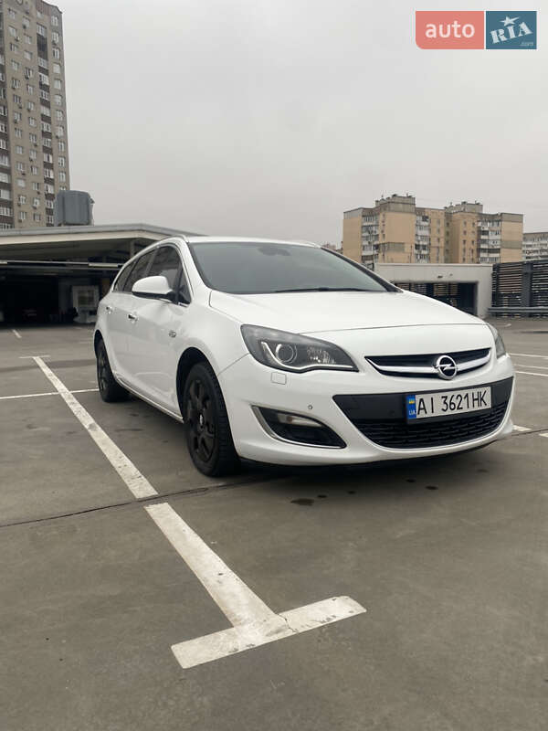 Opel Astra 2013