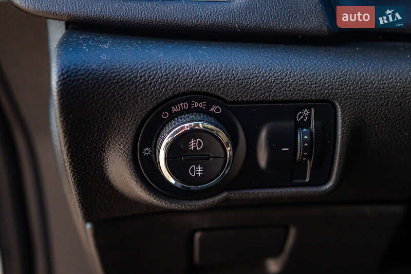 Універсал Opel Astra 2012 в Луцьку