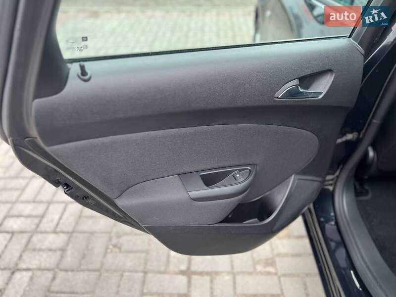 Универсал Opel Astra 2016 в Ковеле