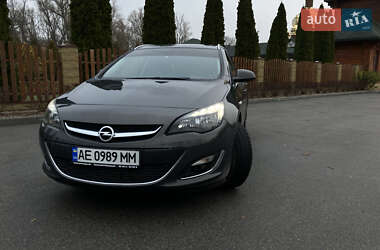 Универсал Opel Astra 2015 в Днепре