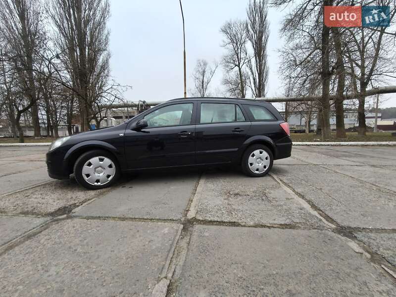 Універсал Opel Astra 2005 в Києві