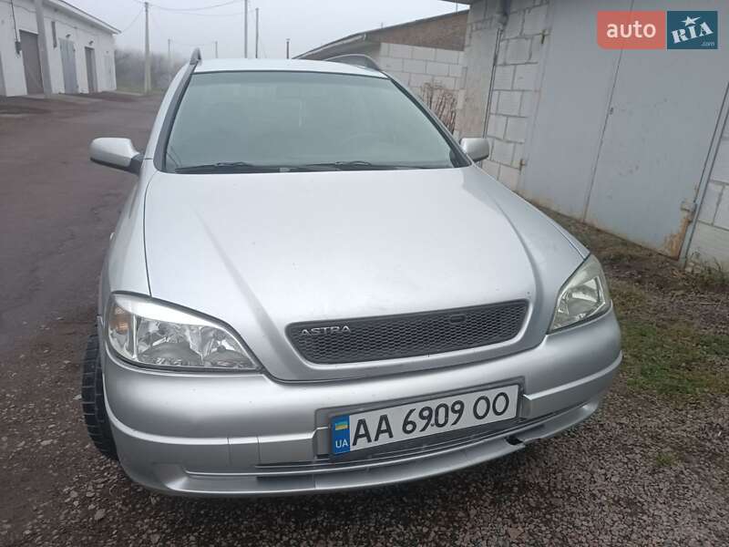 Opel Astra 2004