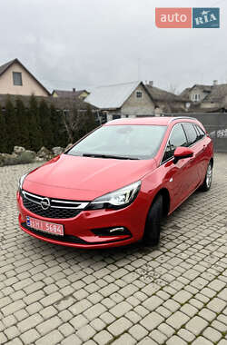 Универсал Opel Astra 2019 в Дубно