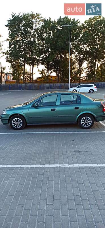 Седан Opel Astra 1999 в Тернополе
