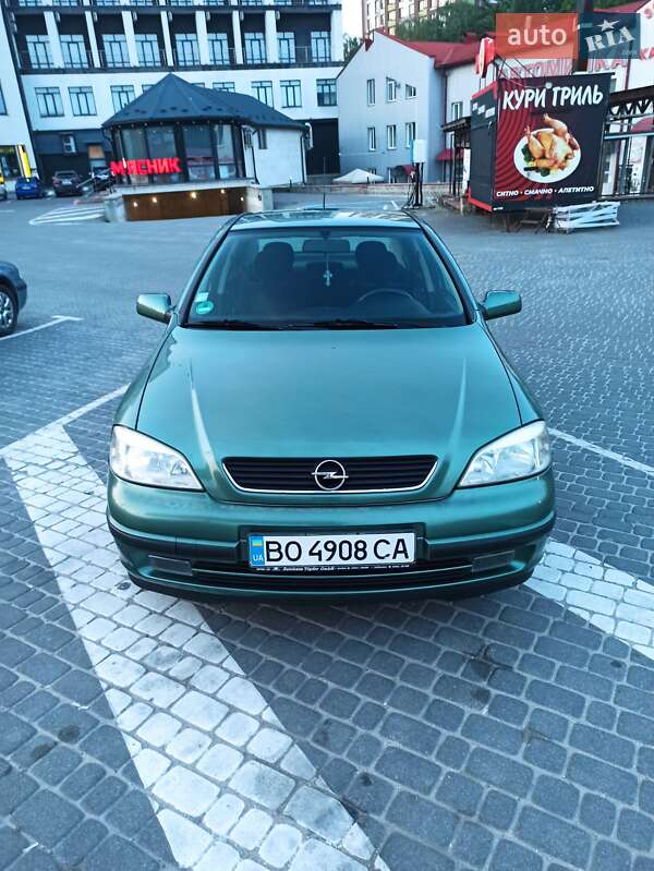 Седан Opel Astra 1999 в Тернополе