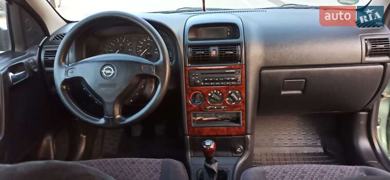 Седан Opel Astra 1999 в Тернополе