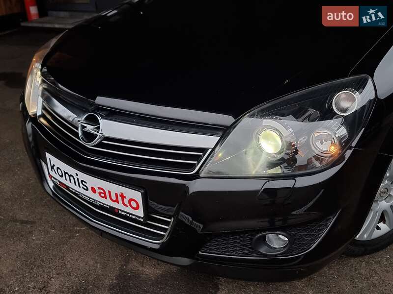 Універсал Opel Astra 2009 в Вінниці