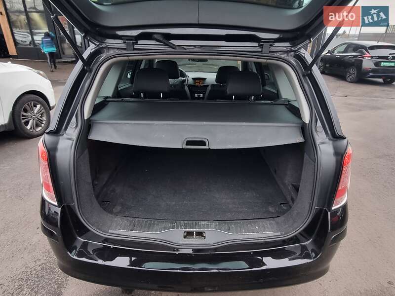 Універсал Opel Astra 2009 в Вінниці