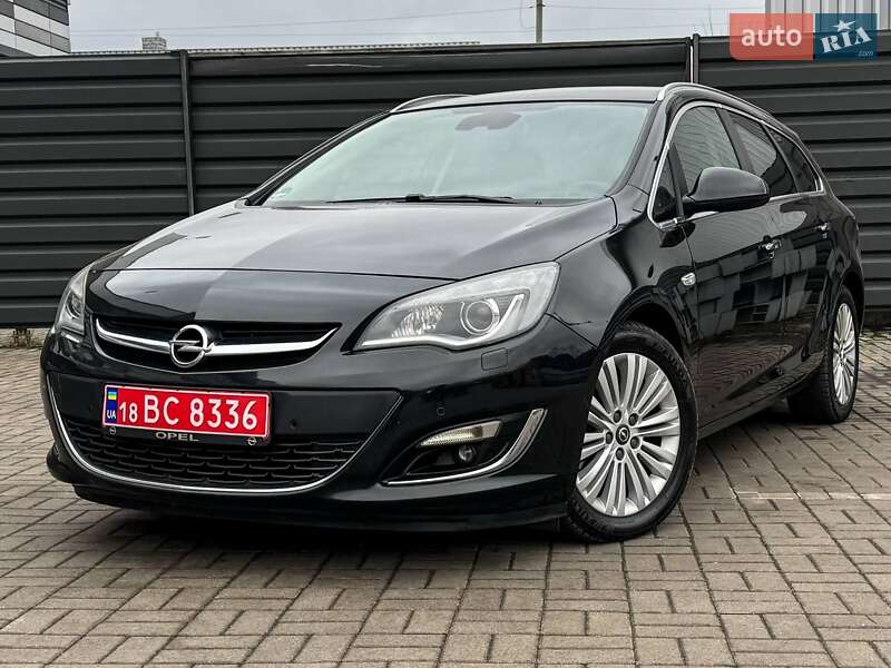 Универсал Opel Astra 2013 в Черкассах
