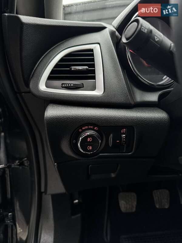 Универсал Opel Astra 2013 в Черкассах