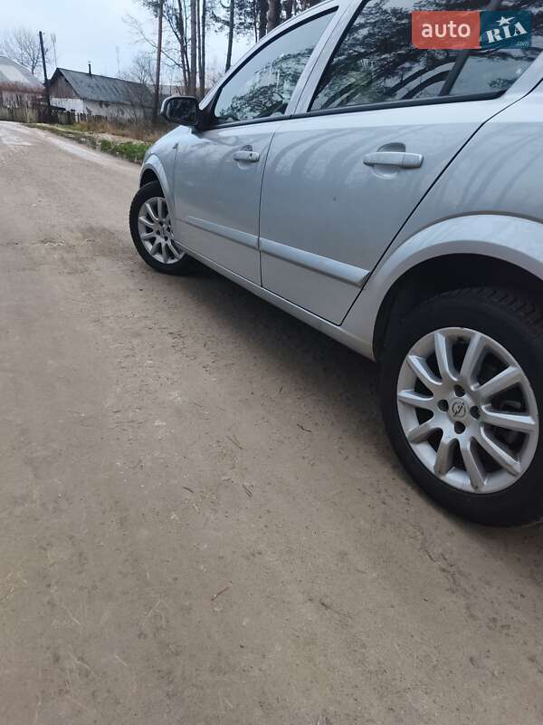 Хетчбек Opel Astra 2005 в Калинівці фото 9 Хетчбек Opel Astra 2005 в Калинівці
