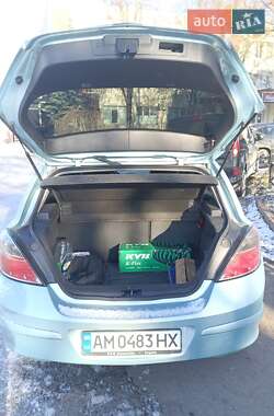 Хэтчбек Opel Astra 2009 в Житомире