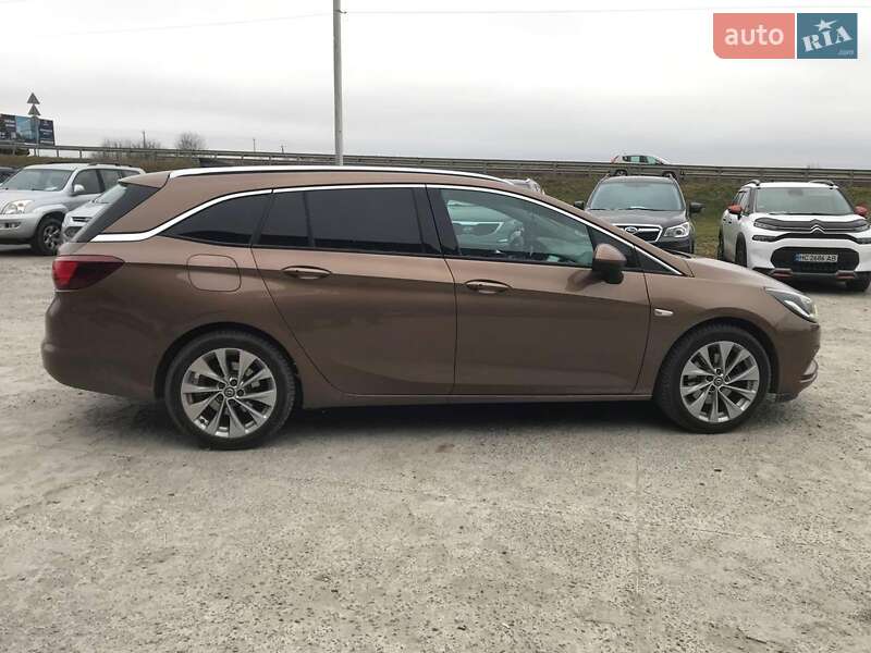 Універсал Opel Astra 2016 в Львові