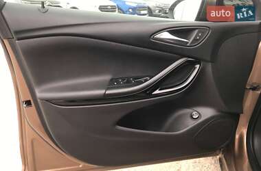 Універсал Opel Astra 2016 в Львові