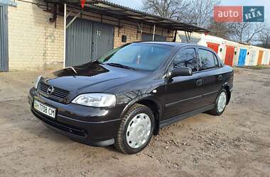 Седан Opel Astra 2008 в Смеле