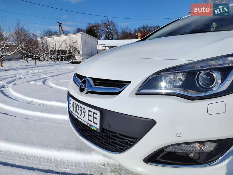 Универсал Opel Astra 2014 в Сумах