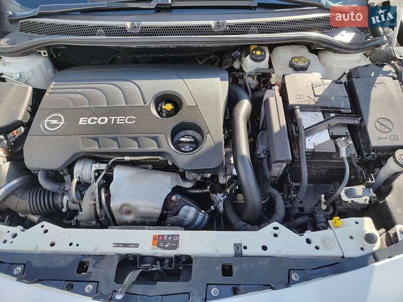 Универсал Opel Astra 2014 в Сумах