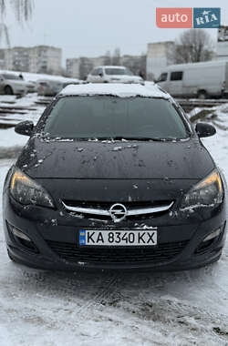 Универсал Opel Astra 2012 в Чернигове