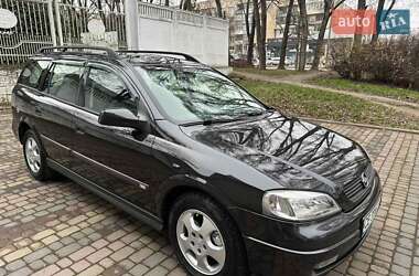 Універсал Opel Astra 2001 в Чернівцях