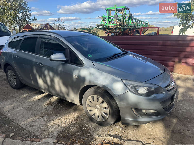 Универсал Opel Astra 2012 в Кривом Роге