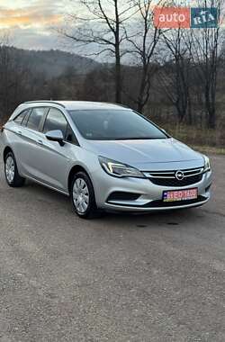 Универсал Opel Astra 2019 в Долине
