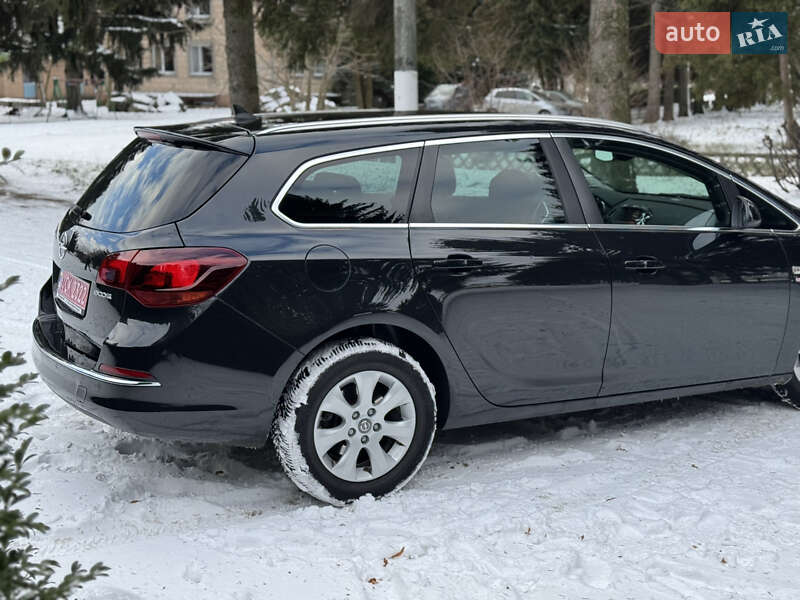 Универсал Opel Astra 2015 в Христиновке