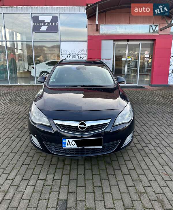 Opel Astra 2010