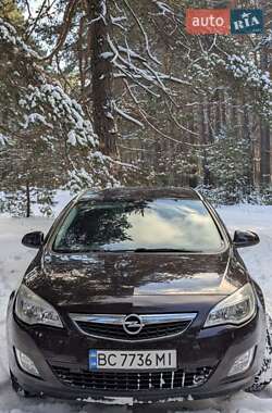 Универсал Opel Astra 2011 в Золочеве