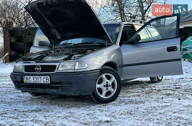 Универсал Opel Astra 1995 в Дрогобыче