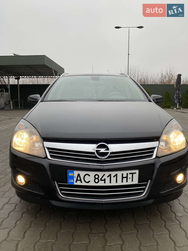 Универсал Opel Astra 2008 в Владимире