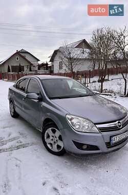Седан Opel Astra 2008 в Ивано-Франковске
