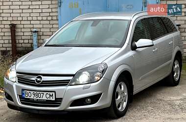 Універсал Opel Astra 2009 в Миколаєві