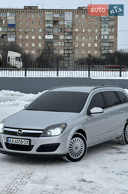 Універсал Opel Astra 2006 в Полтаві