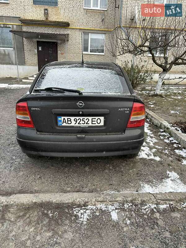 Хетчбек Opel Astra 2002 в Тульчині