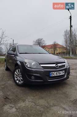Універсал Opel Astra 2009 в Городку