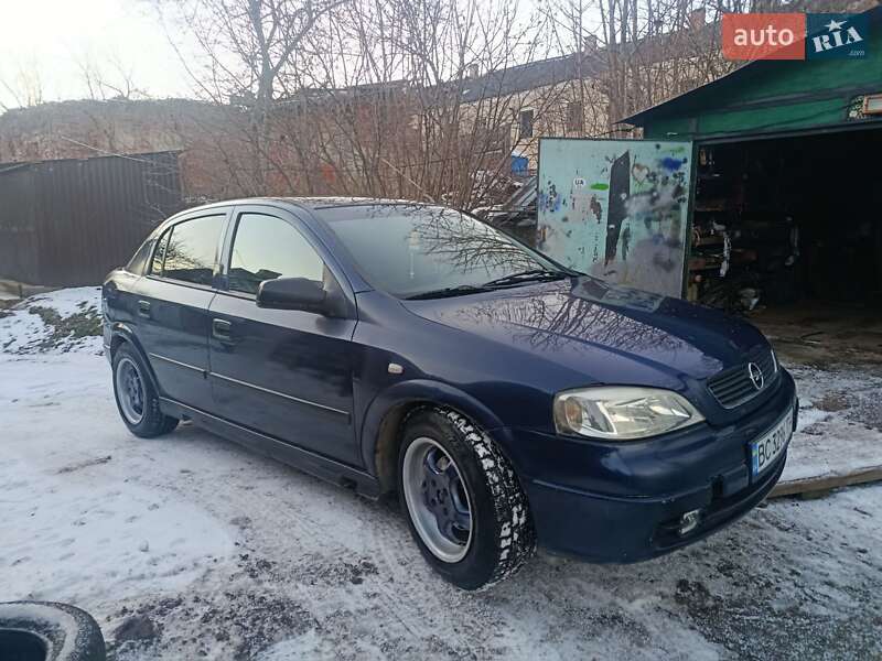 Хетчбек Opel Astra 2001 в Долині