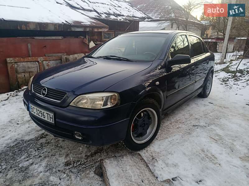 Хетчбек Opel Astra 2001 в Долині