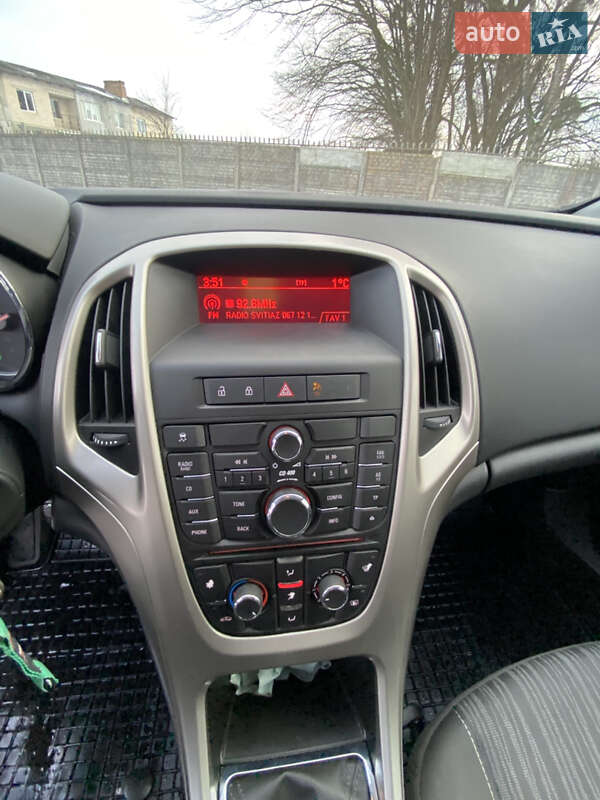 Хетчбек Opel Astra 2010 в Клевані