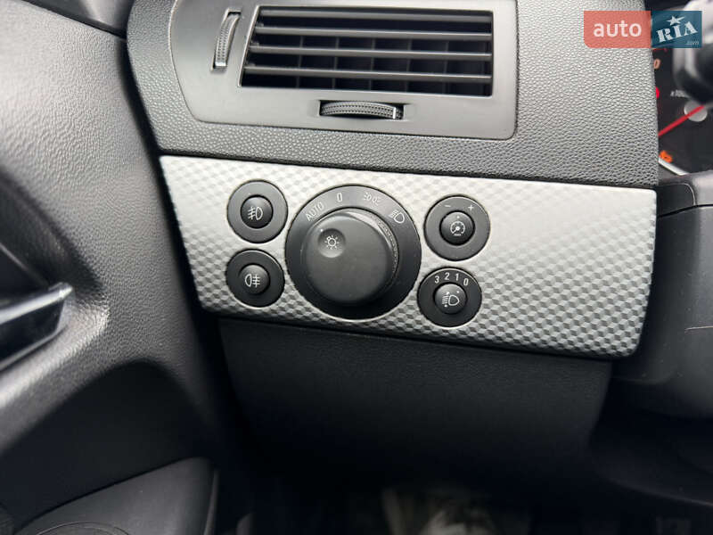 Универсал Opel Astra 2005 в Великодолинском фото 7 Универсал Opel Astra 2005 в Великодолинском