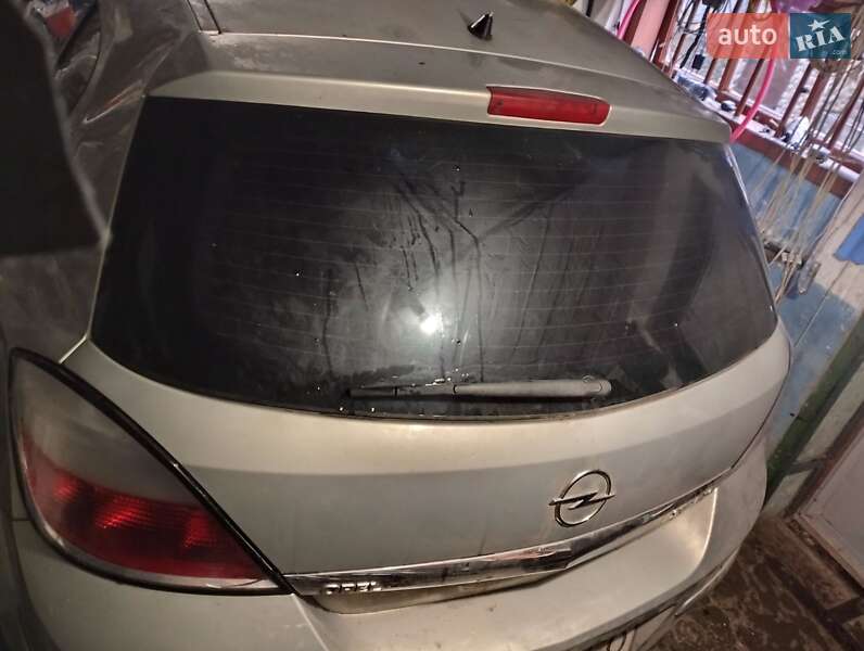 Хетчбек Opel Astra 2005 в Буську фото 5 Хетчбек Opel Astra 2005 в Буську