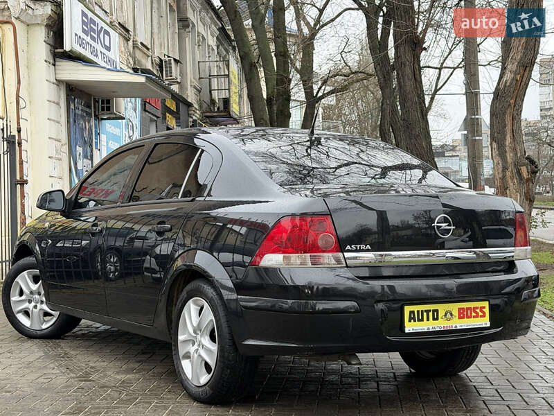 Седан Opel Astra 2013 в Миколаєві фото 6 Седан Opel Astra 2013 в Миколаєві