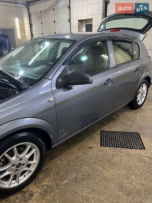 Хэтчбек Opel Astra 2004 в Коростышеве фото 8 Хэтчбек Opel Astra 2004 в Коростышеве