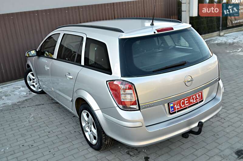 Универсал Opel Astra 2007 в Дрогобыче