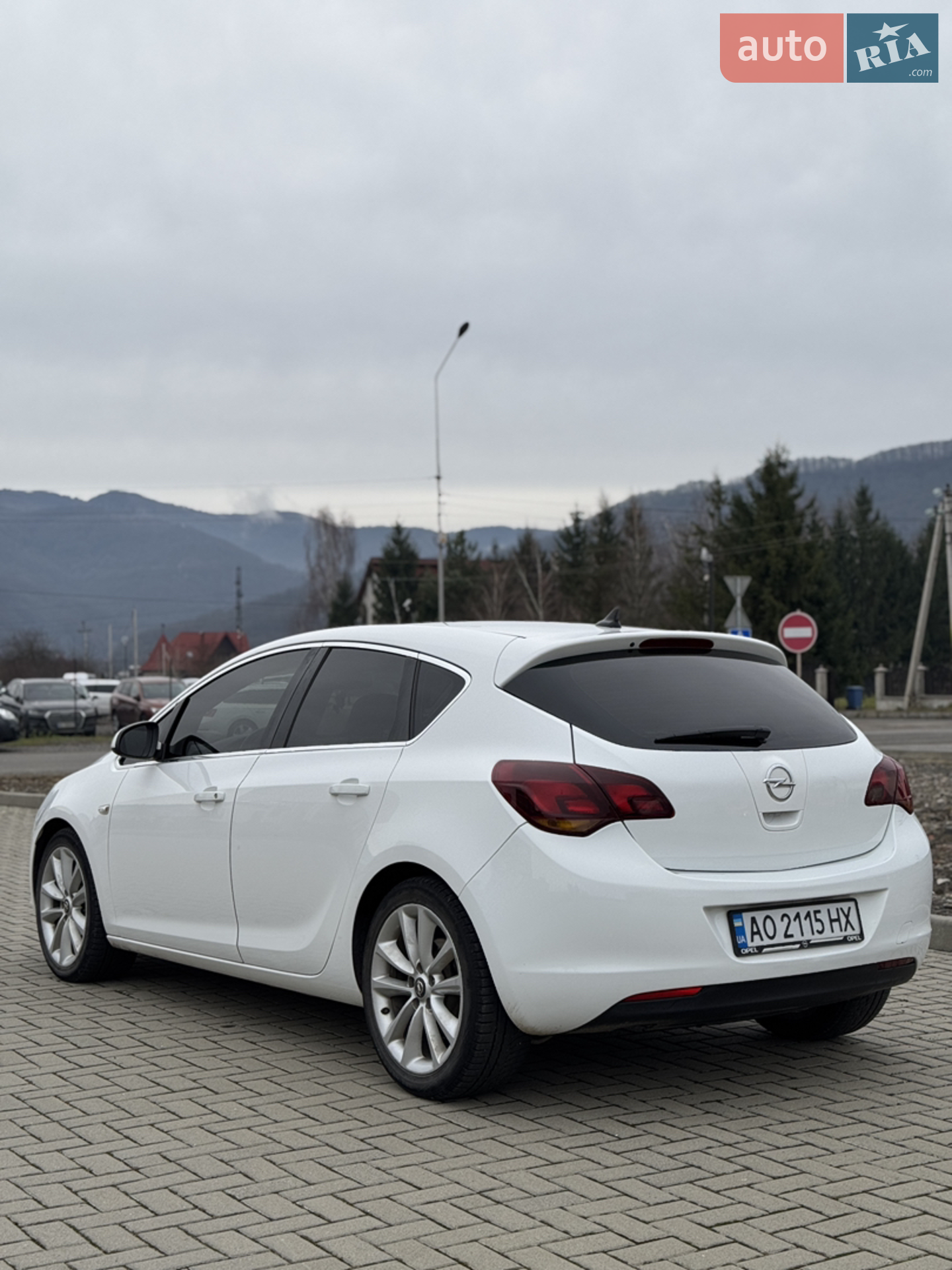 2010 Opel Astra - мініатюра 3