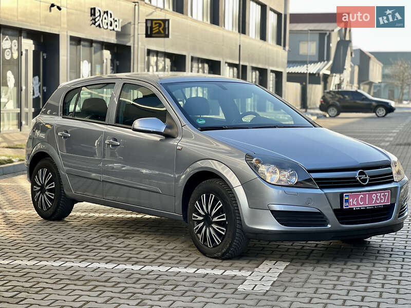 Хэтчбек Opel Astra 2005 в Ивано-Франковске