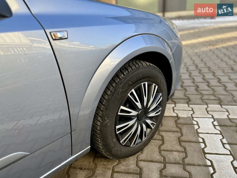 Хэтчбек Opel Astra 2005 в Ивано-Франковске