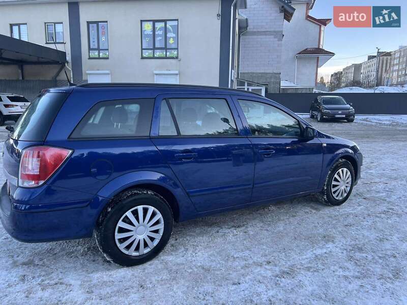 Універсал Opel Astra 2009 в Бучачі