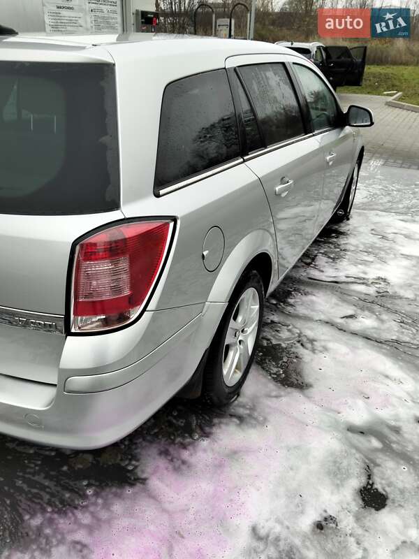 Універсал Opel Astra 2010 в Львові фото 8 Універсал Opel Astra 2010 в Львові