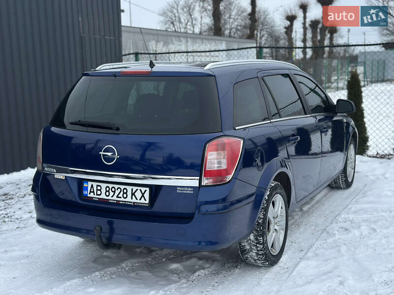 Универсал Opel Astra 2010 в Виннице